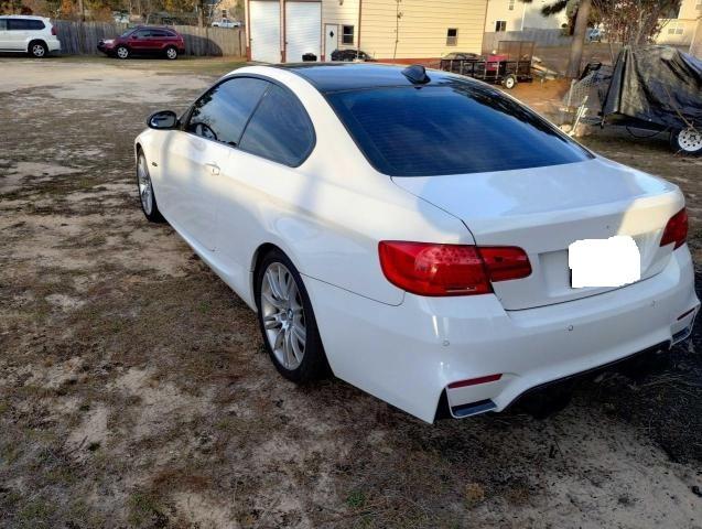 WBAWB73517P022544 - 2007 BMW 335 I WHITE photo 3