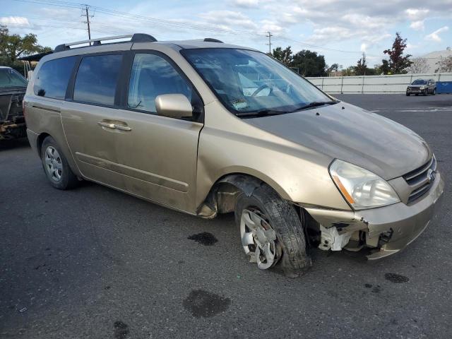 KNDMB233666076793 - 2006 KIA SEDONA EX GOLD photo 4