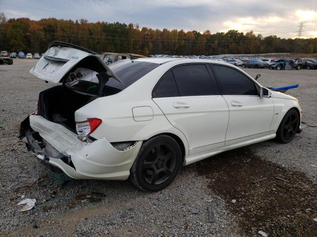 WDDGF4HB0CA643592 - 2012 MERCEDES-BENZ C 250 WHITE photo 3