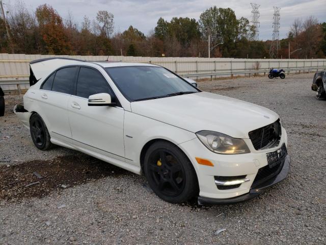 WDDGF4HB0CA643592 - 2012 MERCEDES-BENZ C 250 WHITE photo 4