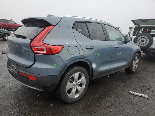 YV4AC2HK0M2488399 - 2021 VOLVO XC40 T4 MOMENTUM BLUE photo 3