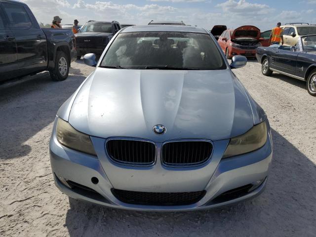 WBAPH775X9NL84867 - 2009 BMW 328 I BLUE photo 5