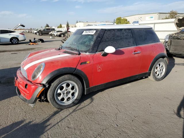 WMWRC33432TE12395 - 2002 MINI COOPER RED photo 1
