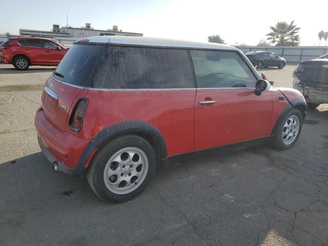 WMWRC33432TE12395 - 2002 MINI COOPER RED photo 3
