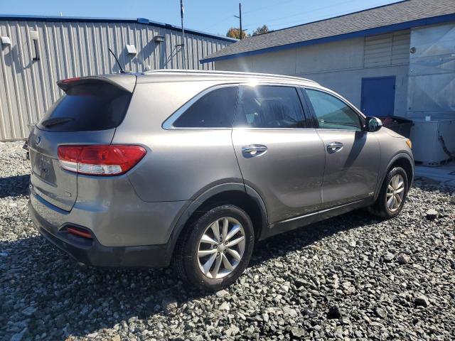 5XYPGDA39HG213674 - 2017 KIA SORENTO LX GRAY photo 3