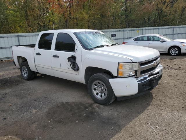 3GCPCREA8BG378514 - 2011 CHEVROLET SILVERADO C1500  LS WHITE photo 4