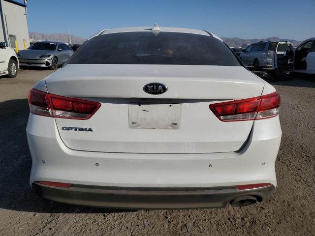 5XXGT4L31JG253427 - 2018 KIA OPTIMA LX WHITE photo 6