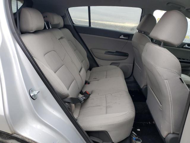 KNDPMCAC6K7613117 - 2019 KIA SPORTAGE LX SILVER photo 10