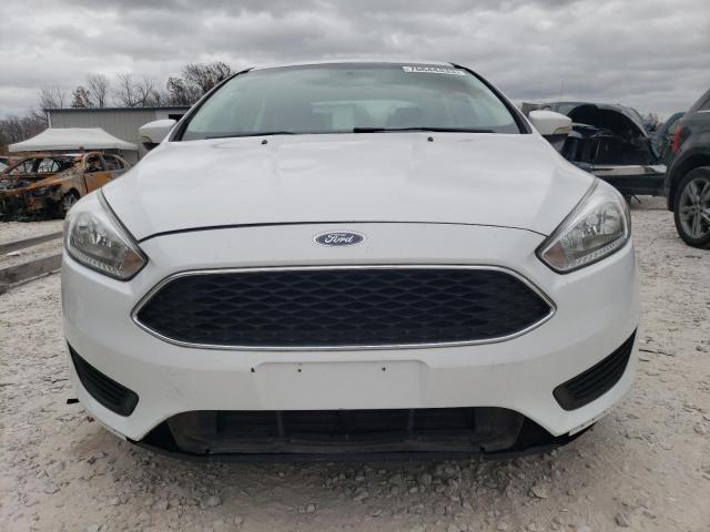 1FADP3F22GL372378 - 2016 FORD FOCUS SE WHITE photo 5