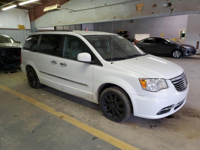 2C4RC1BG2GR132790 - 2016 CHRYSLER TOWN & COU TOURING WHITE photo 4