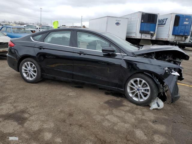 3FA6P0HD1LR124446 - 2020 FORD FUSION SE BLACK photo 4