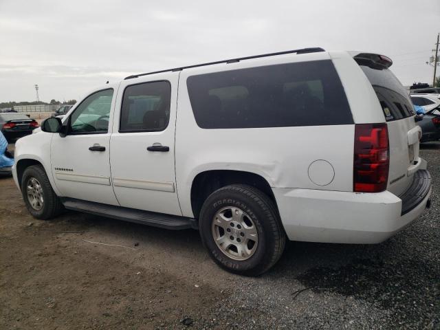 1GNUCHE03AR241412 - 2010 CHEVROLET SUBURBAN C1500  LS WHITE photo 2