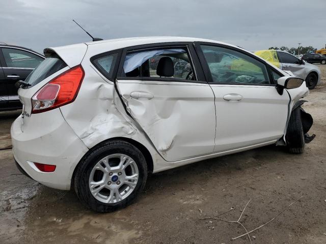 3FADP4EJ5GM197069 - 2016 FORD FIESTA SE WHITE photo 3