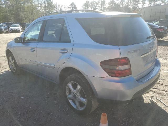 4JGBB22E68A413842 - 2008 MERCEDES-BENZ ML 320 CDI WHITE photo 2