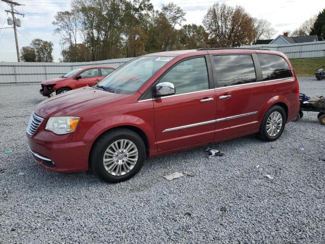 2C4RC1CG1CR116928 - 2012 CHRYSLER TOWN & COU TOURING L RED photo 1