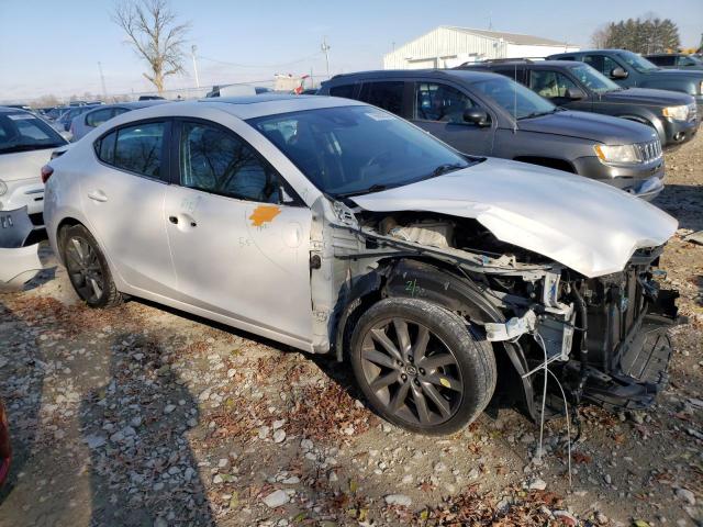 3MZBN1V33JM265591 - 2018 MAZDA 3 TOURING WHITE photo 4