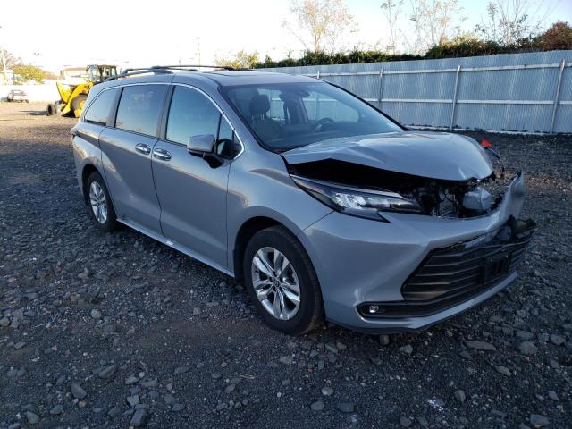 5TDCSKFC8PS085651 - 2023 TOYOTA SIENNA XSE SILVER photo 4