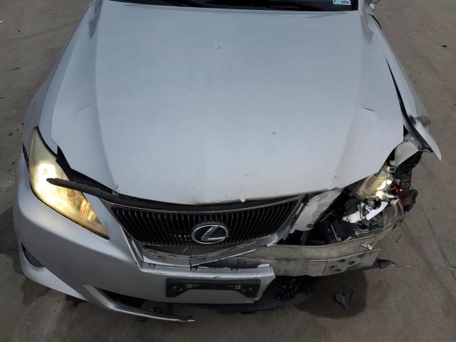 JTHBK262685068260 - 2008 LEXUS IS 250 SILVER photo 11