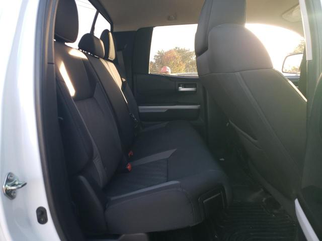 5TFUW5F11EX364150 - 2014 TOYOTA TUNDRA DOUBLE CAB SR/SR5 WHITE photo 10