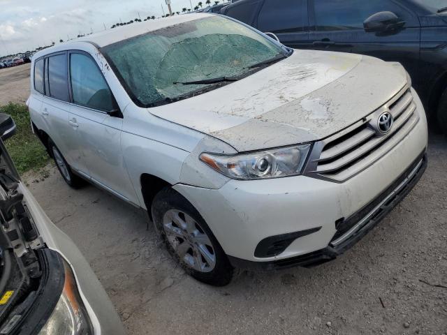 5TDZK3EH5DS142218 - 2013 TOYOTA HIGHLANDER BASE WHITE photo 4