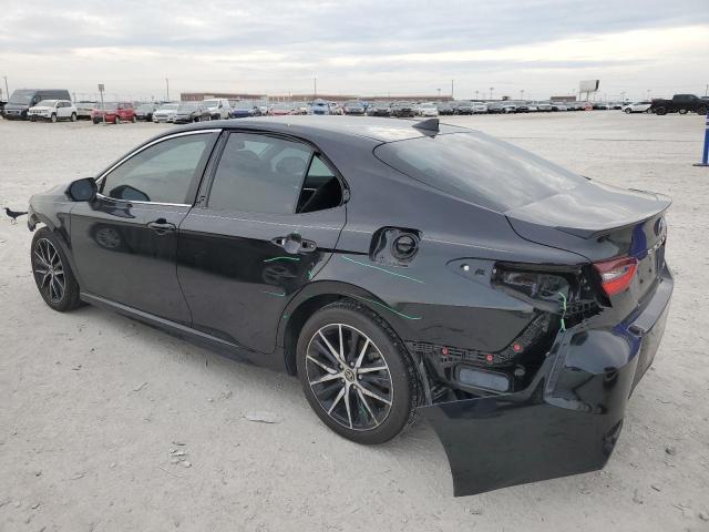 4T1T11AK8PU725053 - 2023 TOYOTA CAMRY SE NIGHT SHADE BLACK photo 2