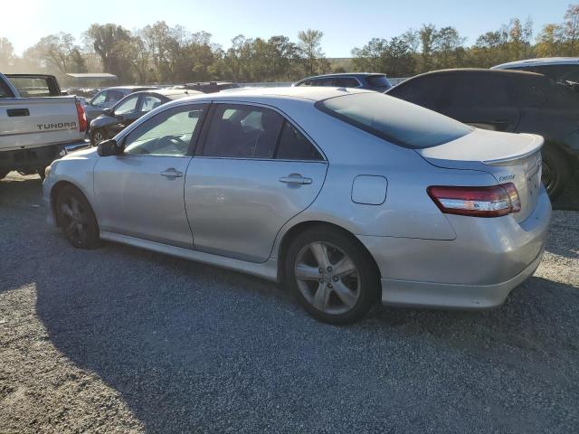 4T1BF3EK1BU226056 - 2011 TOYOTA CAMRY BASE SILVER photo 2