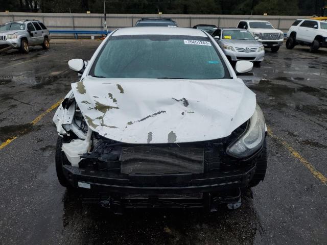 5NPDH4AE3GH764045 - 2016 HYUNDAI ELANTRA SE WHITE photo 5