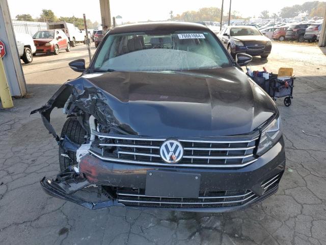 1VWDT7A33HC075423 - 2017 VOLKSWAGEN PASSAT R-LINE Schwarz Foto 5