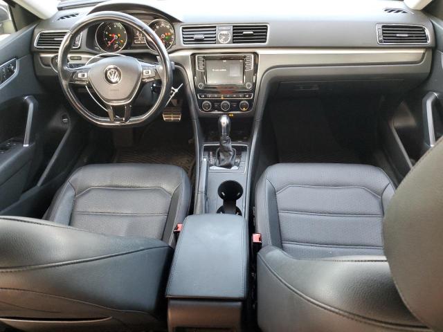 1VWDT7A33HC075423 - 2017 VOLKSWAGEN PASSAT R-LINE Schwarz Foto 8