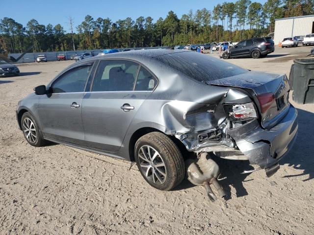 3VWDB7AJ9HM220948 - 2017 VOLKSWAGEN JETTA SE GRAY photo 2