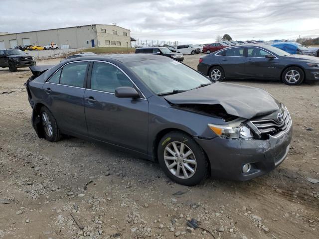 4T1BF3EK4BU660228 - 2011 TOYOTA CAMRY BASE GRAY photo 4