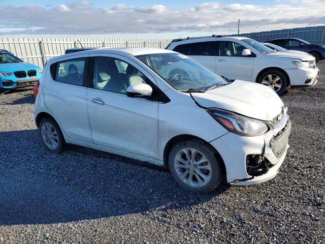 KL8CF6SA8KC726879 - 2019 CHEVROLET SPARK 2LT WHITE photo 4