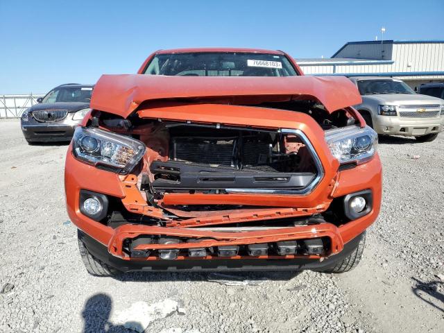 3TMCZ5AN7HM110983 - 2017 TOYOTA TACOMA DOUBLE CAB ORANGE photo 5