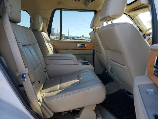 5LMJJ2J50AEJ00409 - 2010 LINCOLN NAVIGATOR 白色 照片 11