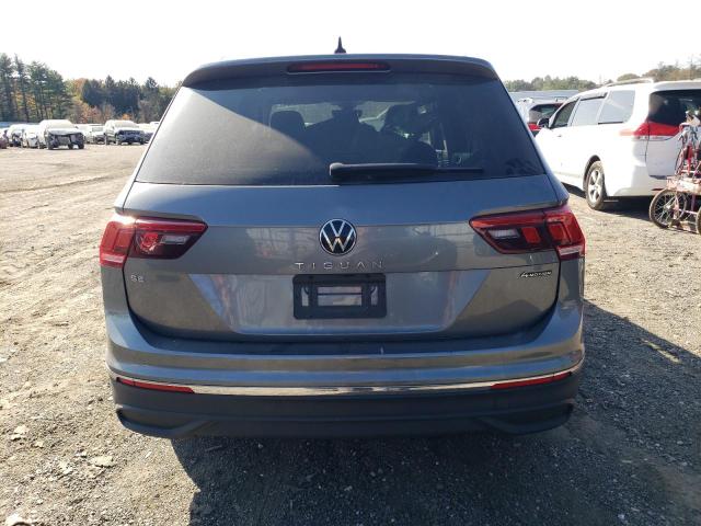 3VV2B7AX1NM174897 - 2022 VOLKSWAGEN TIGUAN SE GRAY photo 6