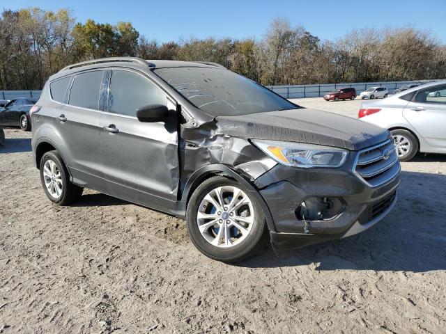 1FMCU9GD8JUB19841 - 2018 FORD ESCAPE SE GRAY photo 4