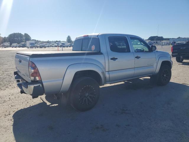 3TMJU4GNXDM150346 - 2013 TOYOTA TACOMA DOUBLE CAB PRERUNNER SILVER photo 3