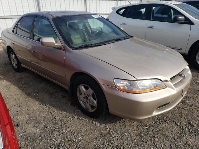 1HGCG1654YA055530 - 2000 HONDA ACCORD EX GOLD photo 4