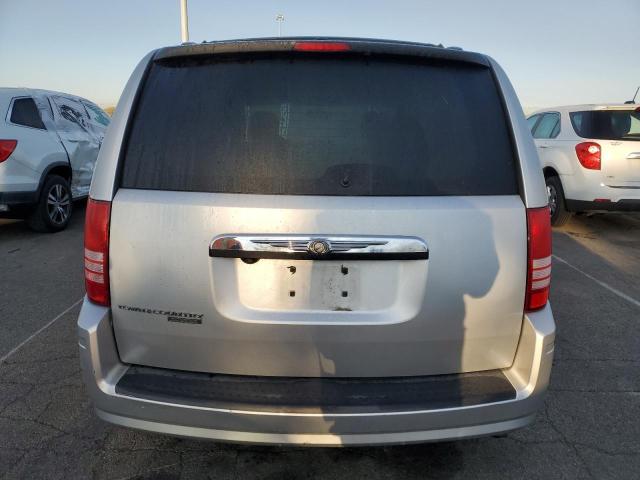 2A8HR54P18R699422 - 2008 CHRYSLER TOWN & COU TOURING SILVER photo 6