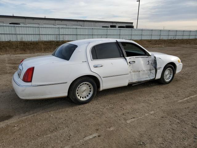 1LNHM81W4XY669467 - 1999 LINCOLN TOWN CAR EXECUTIVE WHITE photo 3