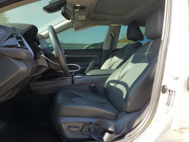 4T1S11AK4PU105859 - 2023 TOYOTA CAMRY SE NIGHT SHADE WHITE photo 7