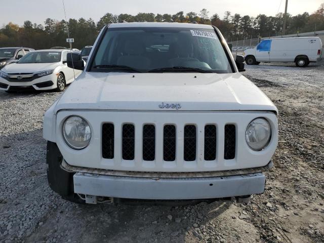 1C4NJPFB4DD157548 - 2013 JEEP PATRIOT LATITUDE WHITE photo 5