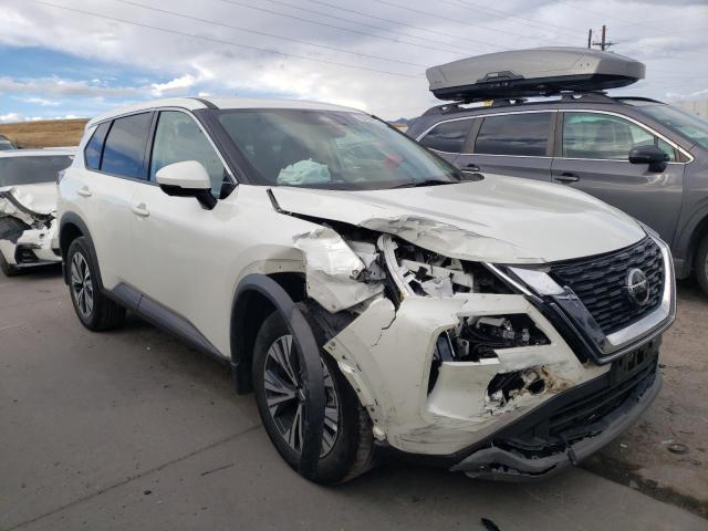 5N1AT3BB7MC799190 - 2021 NISSAN ROGUE SV WHITE photo 4