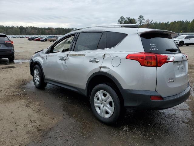 JTMZFREV5FJ026689 - 2015 TOYOTA RAV4 LE SILVER photo 2