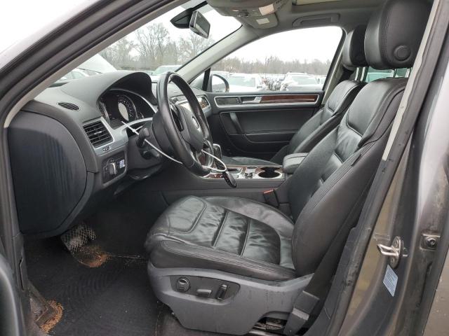 WVGEP9BP3DD006515 - 2012 VOLKSWAGEN TOUAREG V6 TDI GRAY photo 7