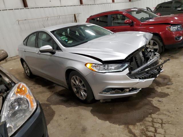 3FA6P0H73HR144666 - 2017 FORD FUSION SE SILVER photo 4