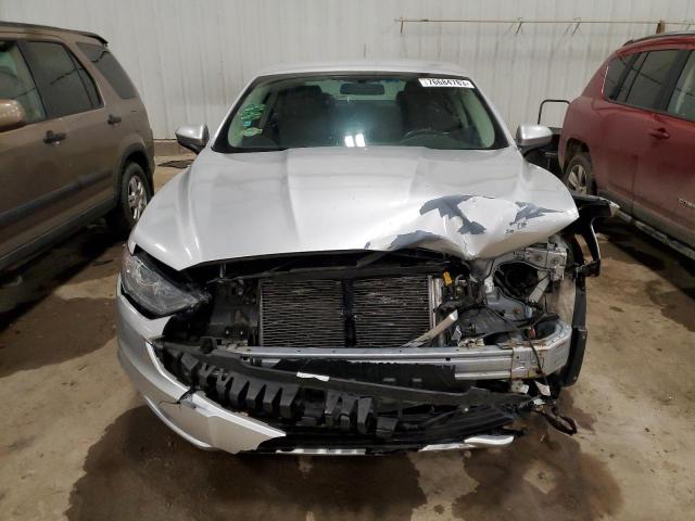 3FA6P0H73HR144666 - 2017 FORD FUSION SE SILVER photo 5