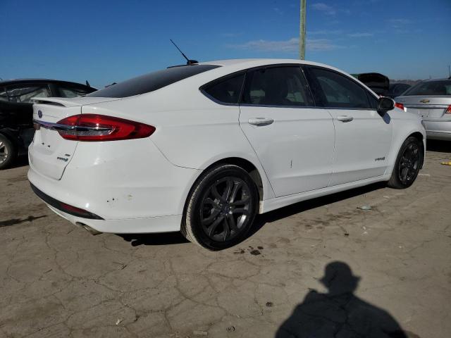 3FA6P0LU1JR169049 - 2018 FORD FUSION SE HYBRID WHITE photo 3