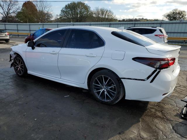 4T1T11AKXRU862983 - 2024 TOYOTA CAMRY SE NIGHT SHADE WHITE photo 2