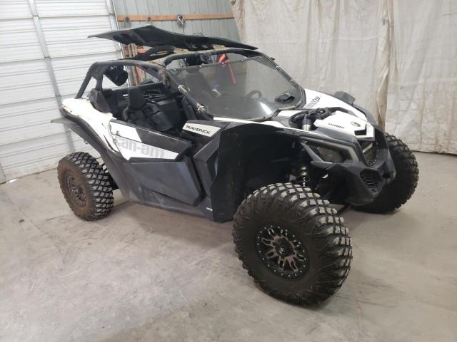 3JBVGAY41LK000555 - 2020 CAN-AM MAVERICK X DS TURBO WHITE photo 1